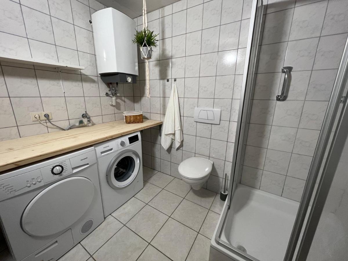 Modernes Haus Fuer 7 Gaeste 90M2 Tv Netflix Wlan Momlingen Εξωτερικό φωτογραφία